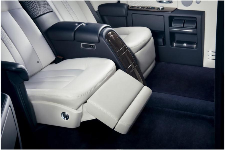  Rolls-Royce Phantom Limelight Collection 2015 года  (фото 6 из 17)